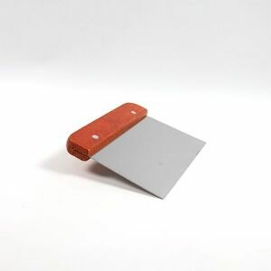 Soap Cutting Blade with Wooden Handle