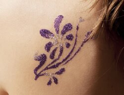 temporary-glitter-tattoo